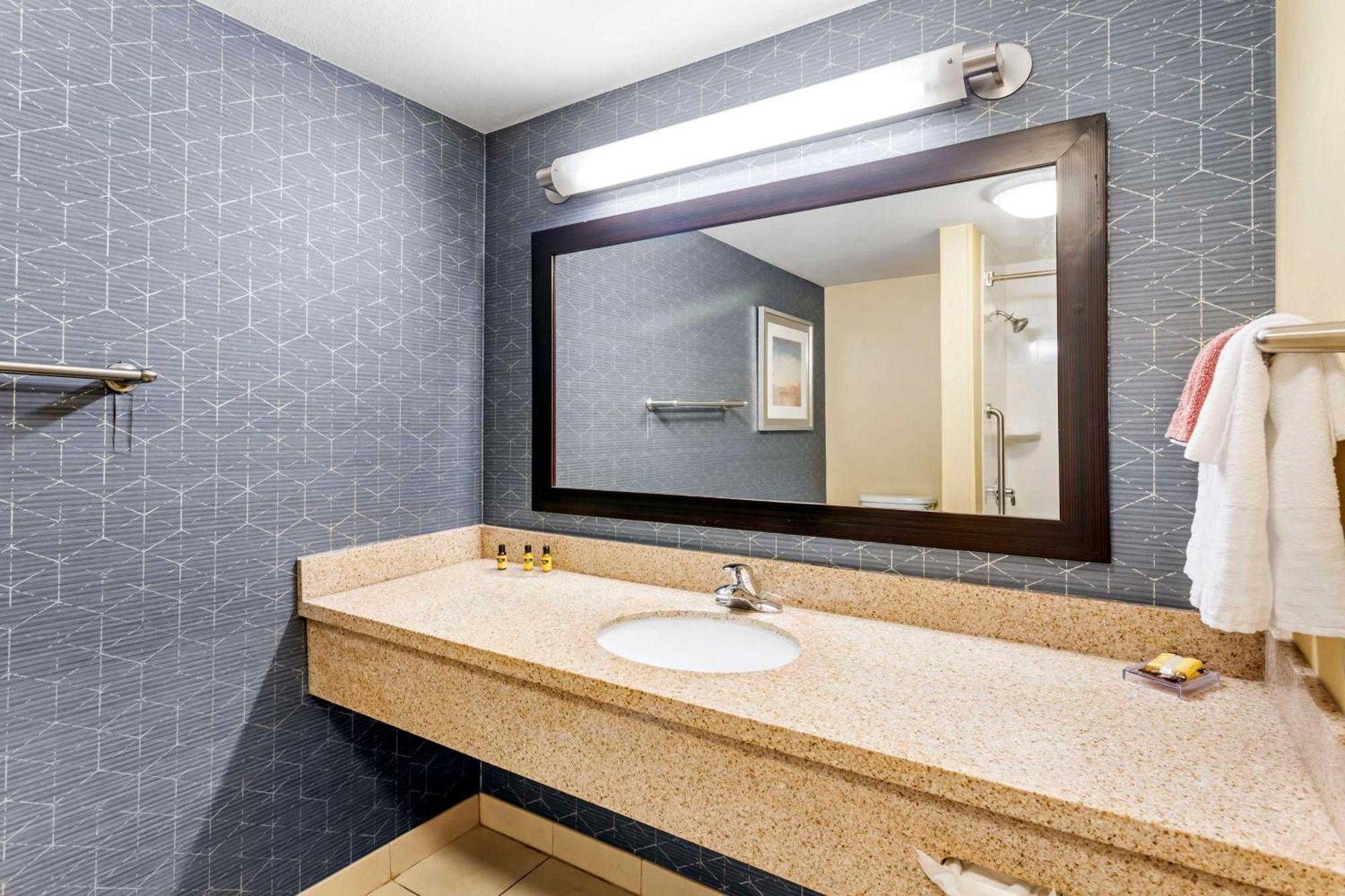 Best Western Plus Provo University Inn Buitenkant foto